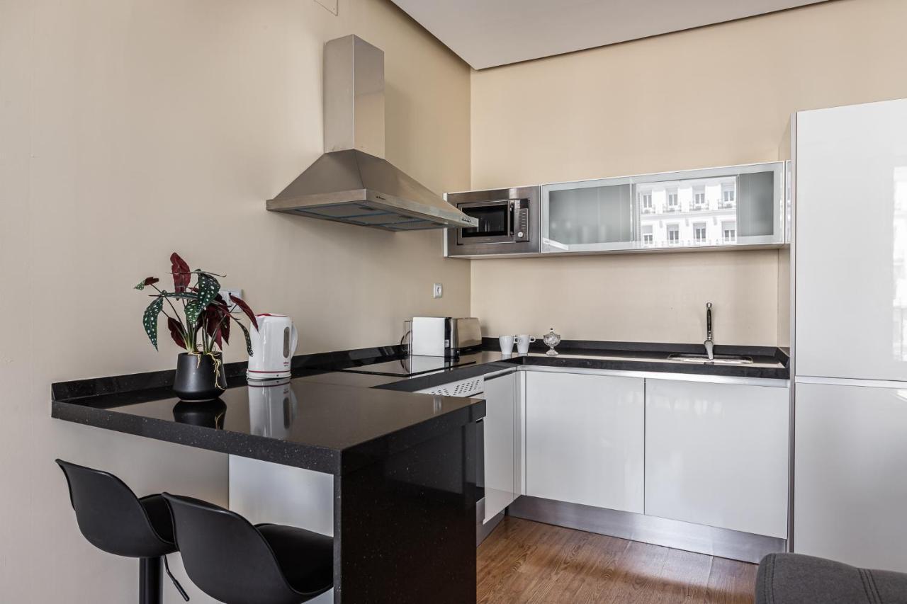 Waou Apartamentos En Sol Deluxe 2 Мадрид Екстериор снимка